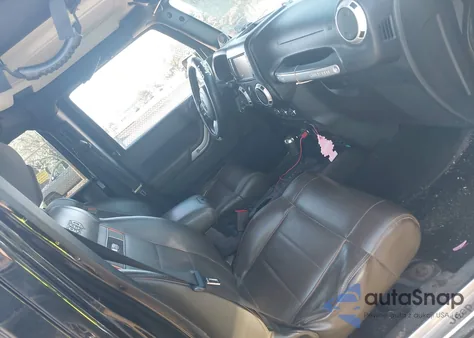 2011 Jeep Wrangler Unlimited 70Th Anniversary z USA, uszkodzony, nr VIN 1J4BA7H1XBL616117